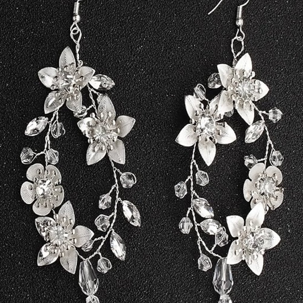 Rhinestone & Silvertone Floral Drop Earrings